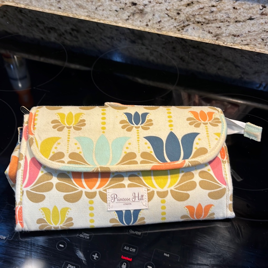 Makeup Carrier